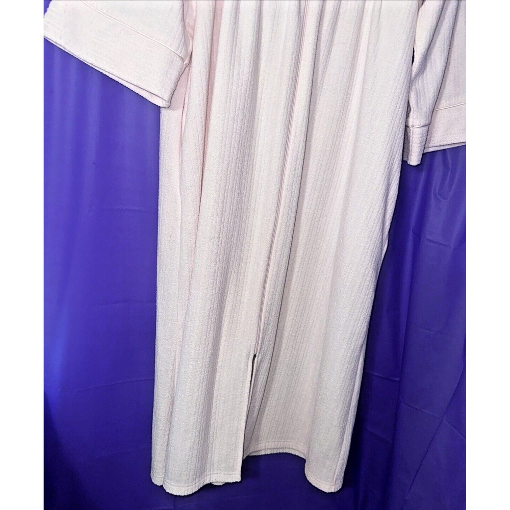 Vintage MISS ELAINE Classics Nightgown  Long Pink Long Sleeve Embroidered Large - Picture 8 of 13